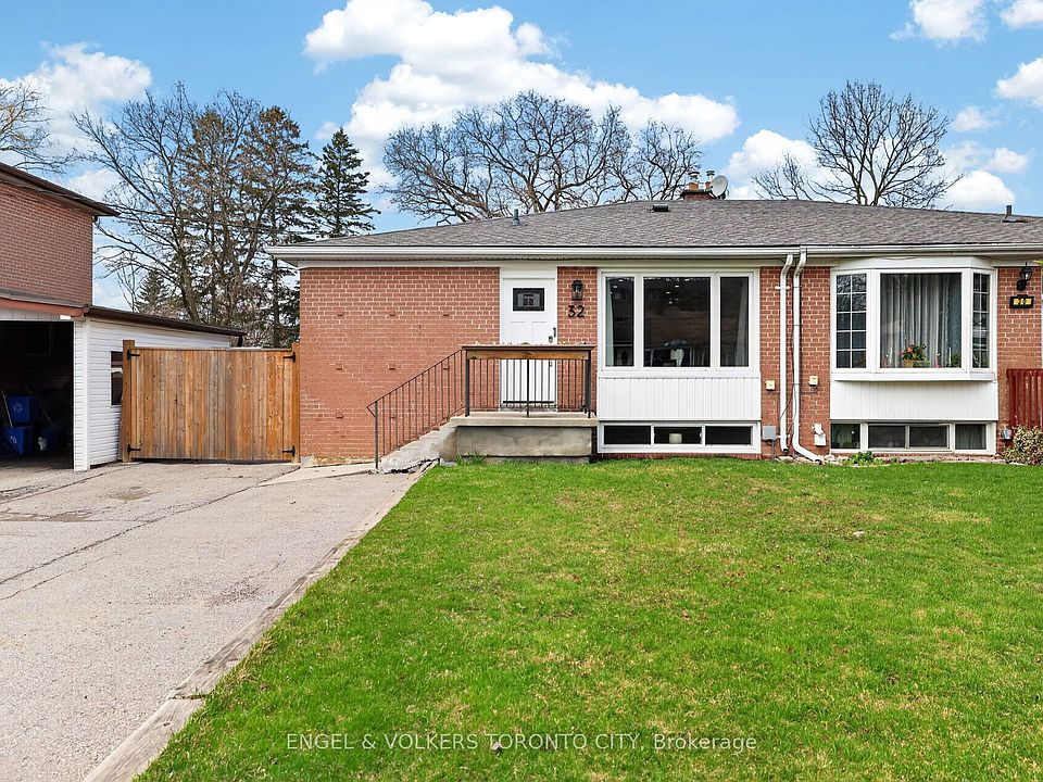 1st image of 32 Davis Rd