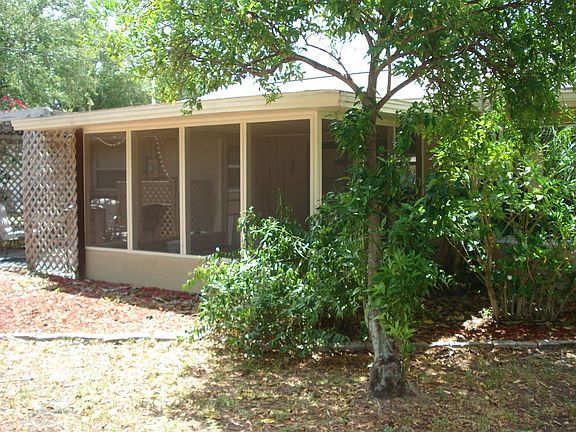  back patio(screened)