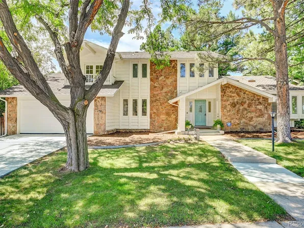 9856 E Maplewood Avenue, Englewood, CO 80111