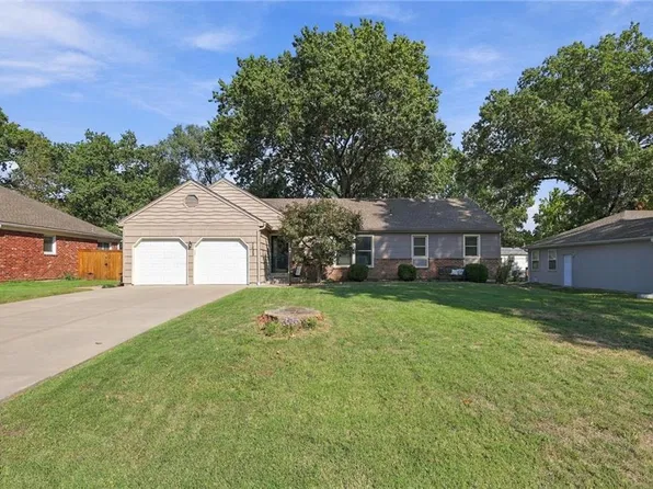 7622 W 96th Ter, Overland Park, KS 66212