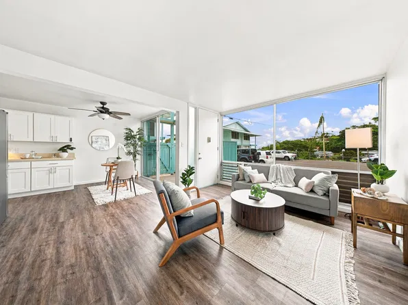 188 Hale St APT 3D, Hilo, HI 96720