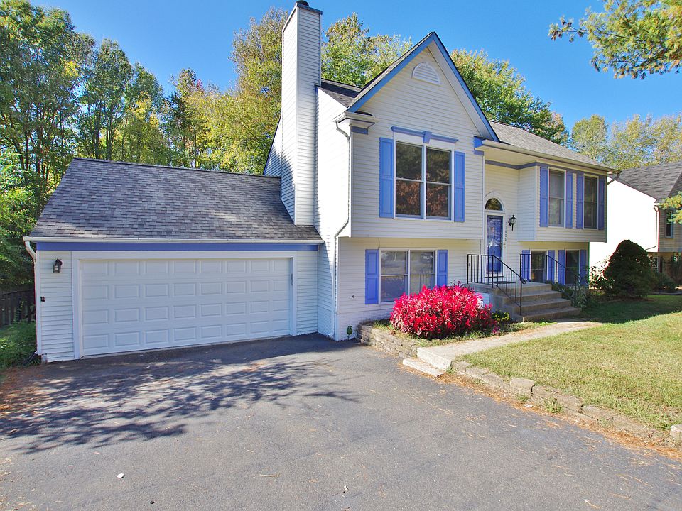 1st image of 11606 Hampstead Dr