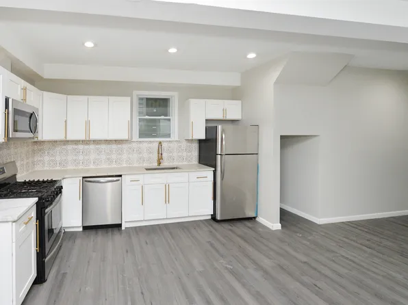 23 Bayview Ave Floor 1, Jersey City, NJ 07305