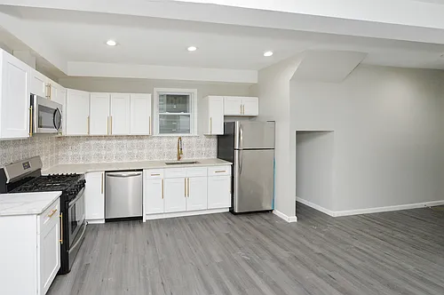 23 Bayview Ave #1 Photo 1