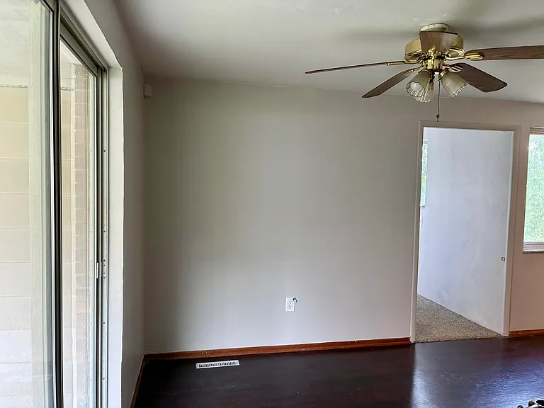 144 General Braddock Dr — Photo 16