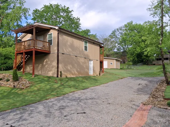 2123 Highland Rd, Maryville, TN 37801