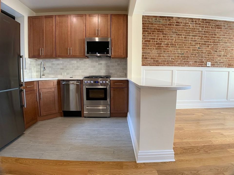 1st image of 151 E 81st St #6DD