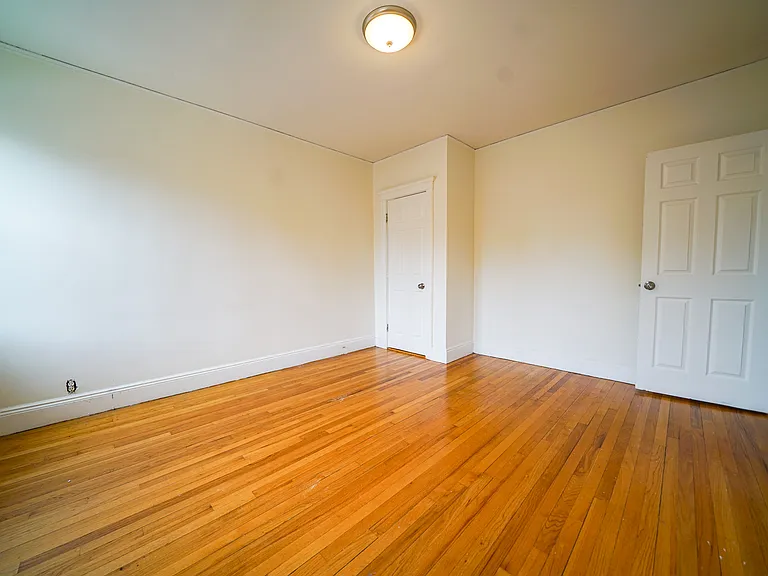 58 Selkirk Rd #12 — Photo 8