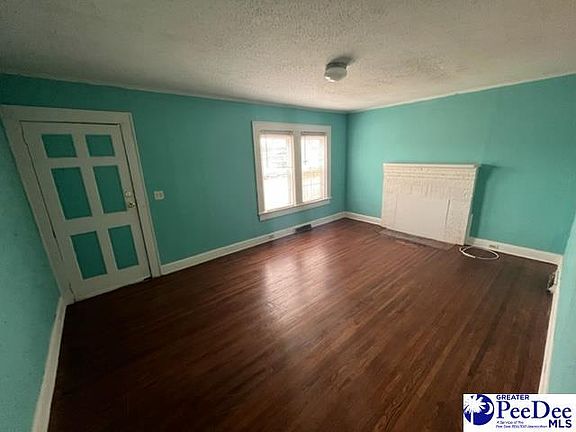 4th image of 203 Arey Ave