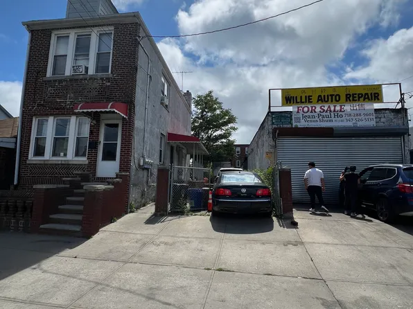 994 Remsen Avenue image 5 of 14