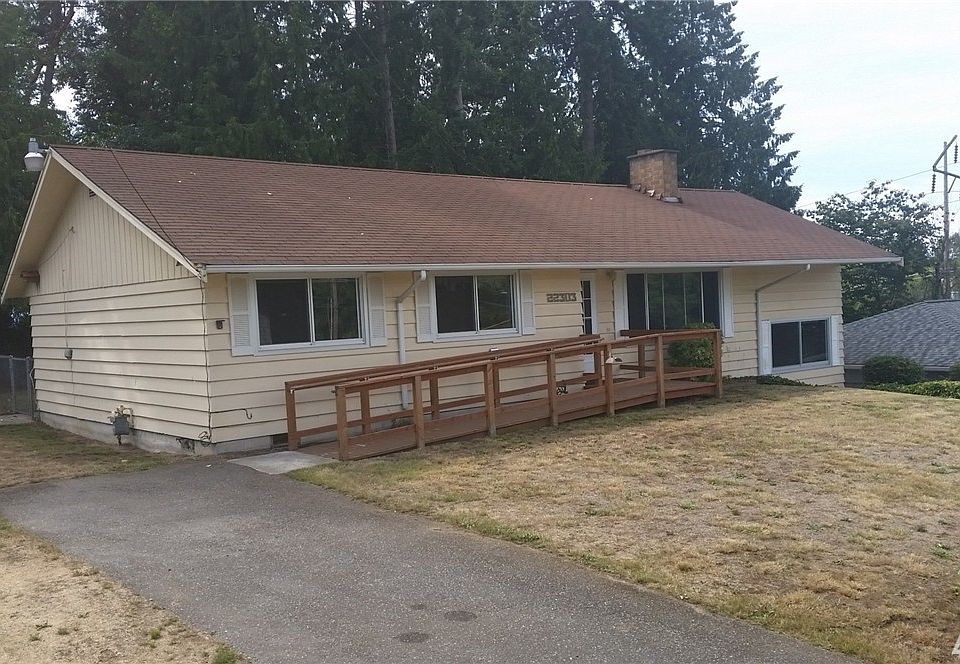 1st image of 22303 Emmett Ln S