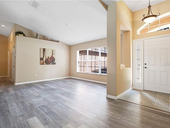 4th image of 1455 Bent Oaks Blvd