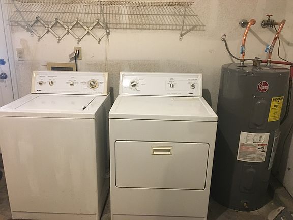 5th image of 9610 Brewster St