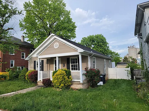 542 Virginia Ave Photo 1