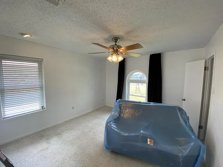1122 Rhonda Lee St — Photo 20