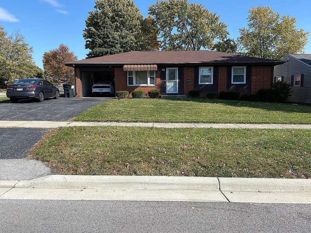 2713 Eton Pl photo 1