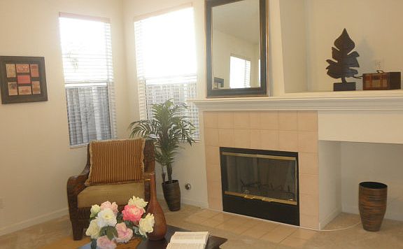 5th image of 1922 Jeneane Marie Cir