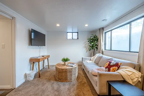 1041 E Platinum Way #ID1585471P Photo 1