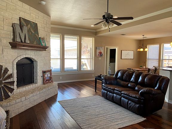 2nd image of 5913 Pedernales Dr