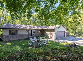 906 2nd St, Baraboo, WI 53913