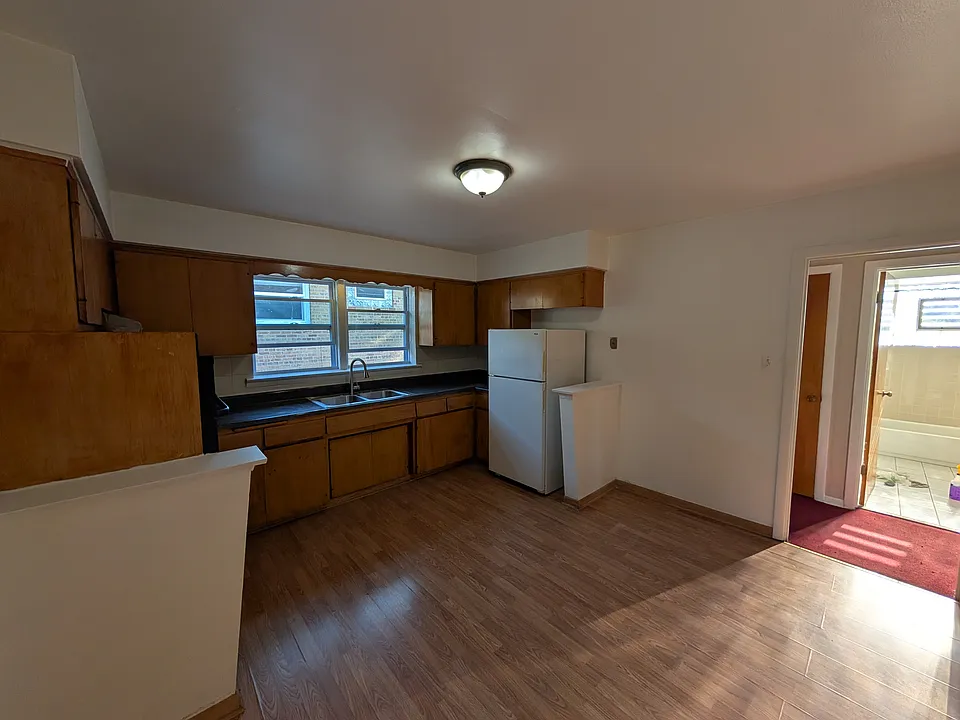 9201 S Pulaski Rd #12345