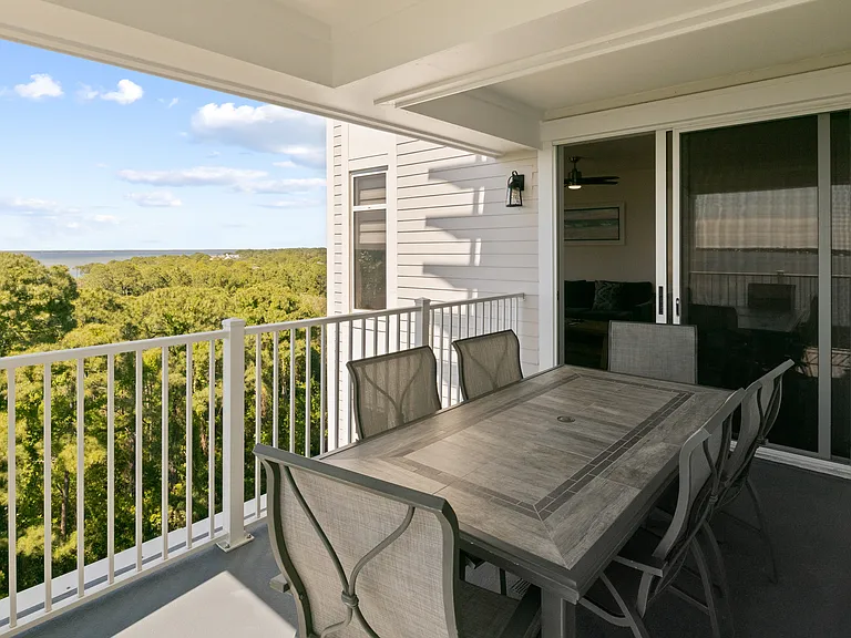 Balcony doors off living area