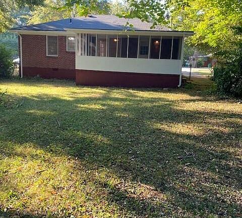 5th image of 943 Sherwood Cir