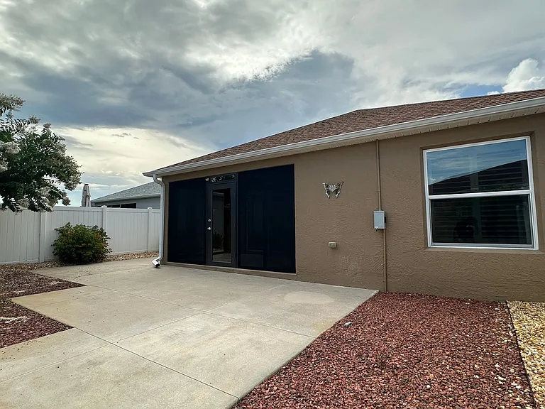 724 Yager Ln — Photo 36