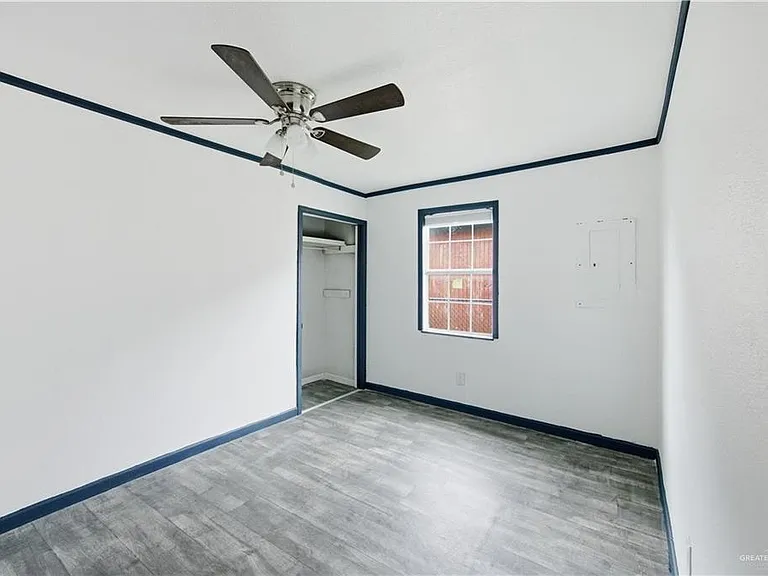 715 E Rusty Dr — Photo 10