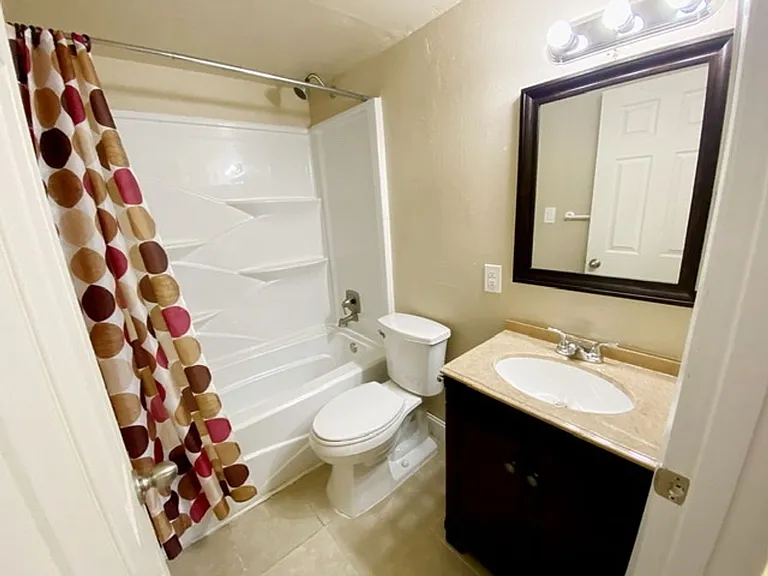 540 Vista Glen Ct — Photo 27