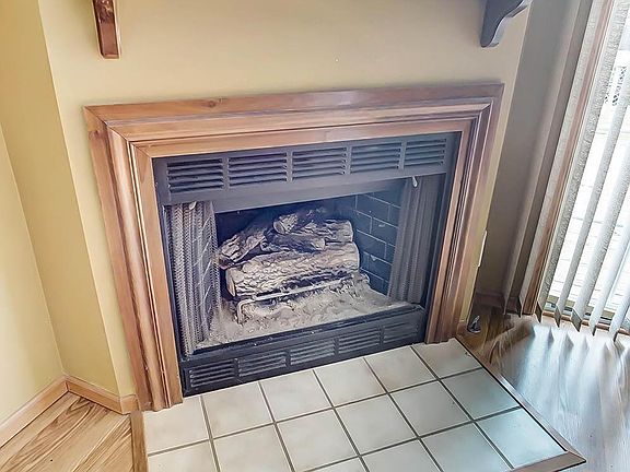 3rd image of 167 Glenkirk Dr #5A