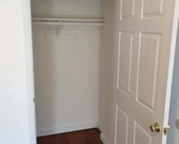 1409 Jackson St — Photo 4