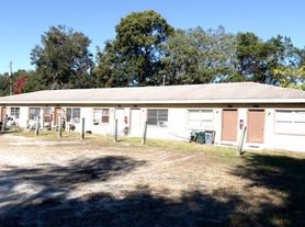 Highland Woods Apartments