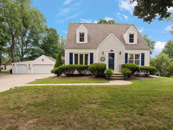 2625 Shawano Ave, Green Bay, WI 54313