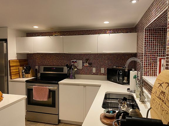 5th image of 3150 19th St NW #B