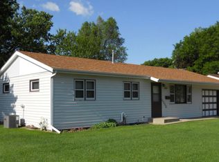 955 E Main St, Vermillion, SD 57069