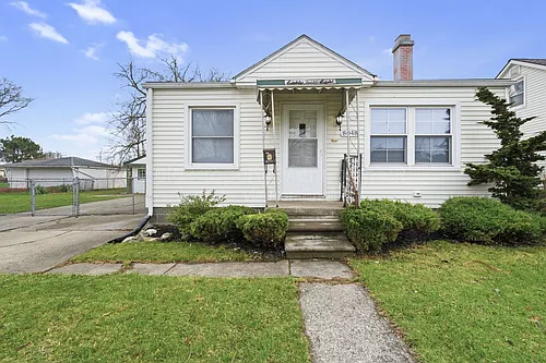 8048 Timken Ave Photo 1