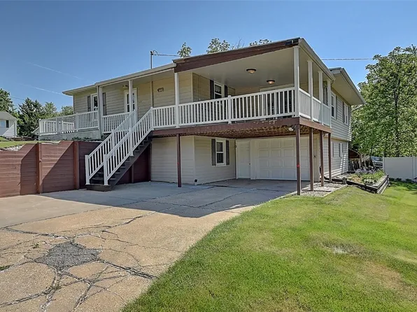 401 E Pine St, Anamosa, IA 52205