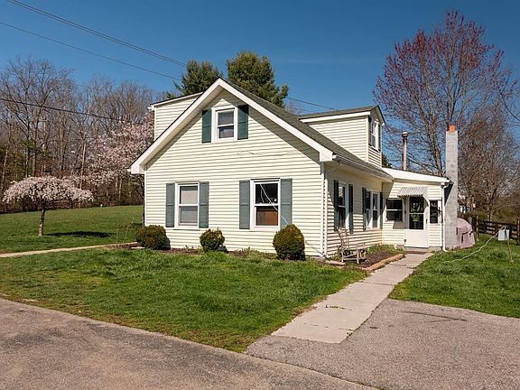 3rd image of 601 Mabry Ln
