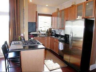 1st image of 700 W Grand Ave #2