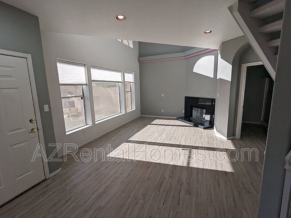5th image of 10247 N 12th Pl Unit 3