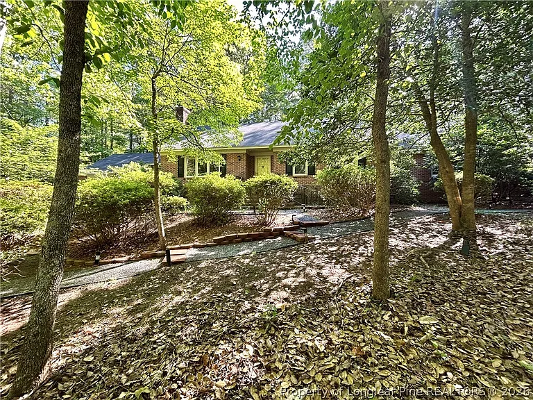 1963 Wedgewood Dr — Photo 3
