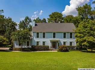 105 Ce Lee Dr, Huntsville, AL 35806