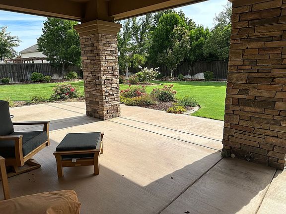 5th image of 110 Tara Dr