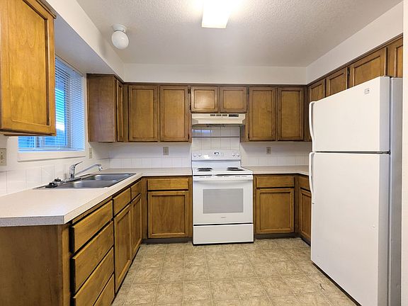 4th image of 1191-1199 S Water St #B