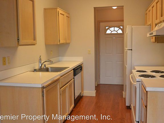 4th image of 5420 NE 92nd Ct APT A