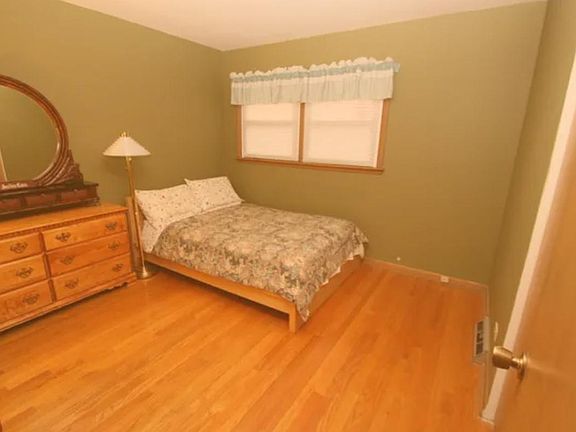 5th image of 9254 N Loras Ln