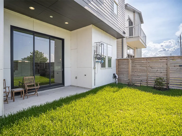 9806 Blissful Prairie Ln — Photo 29
