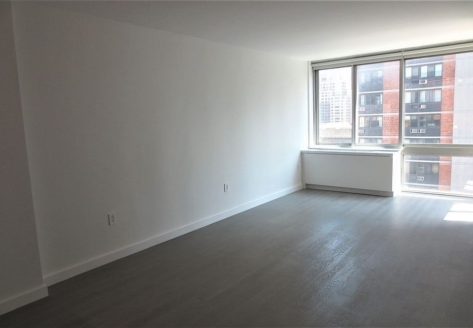 1st image of 101 W End Ave APT 12CC