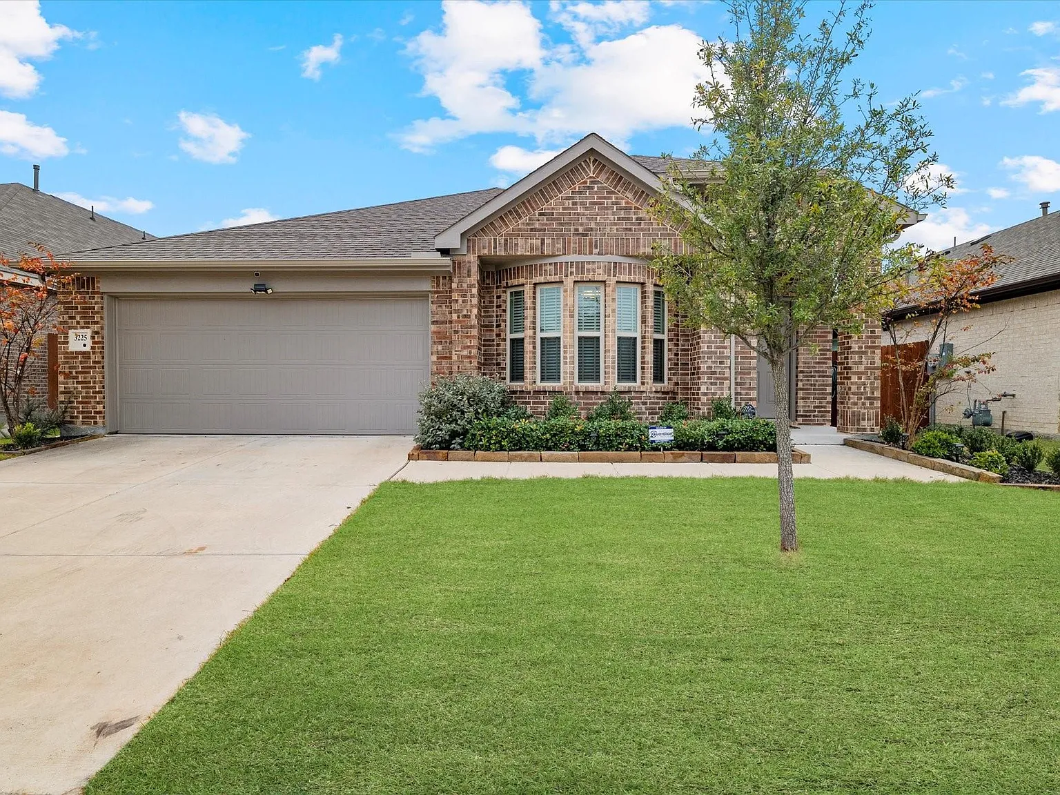 3 bed, 2053 sqft, $2,450 — Photo 1